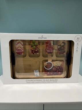 Crofton Clear-Lid Charcuterie Board with Natural Wood Base and Navy Latches